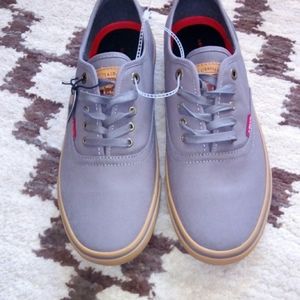 Levi's men shoes never worn new with tag
